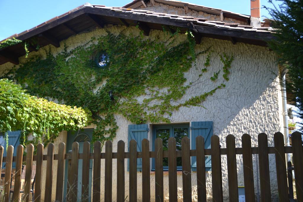 Gite Au Lac Du Gouyre Puygaillard-de-Quercy Exterior foto